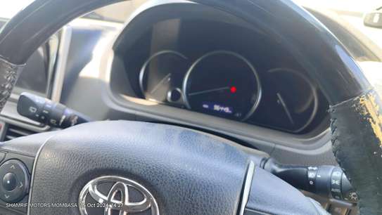 Toyota Noah Esquire White colour 2018 image 6