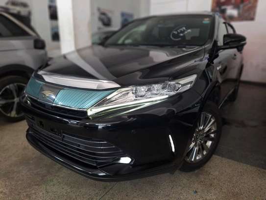 Toyota Harrier hybrid sunroof image 10