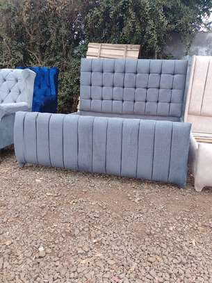 6x6 tufted panel bed image 1
