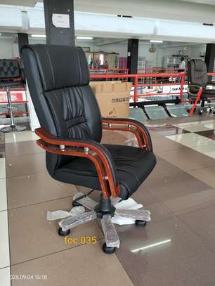 Office Chair: Leather Office Seat With Mahogany Armrest image 6