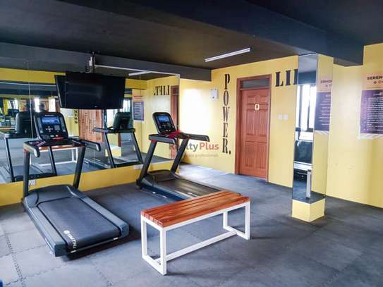 2 Bed Apartment with En Suite in Kilimani image 11