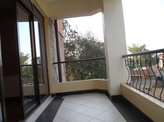 2 Bed Apartment with En Suite at Kilimani image 9