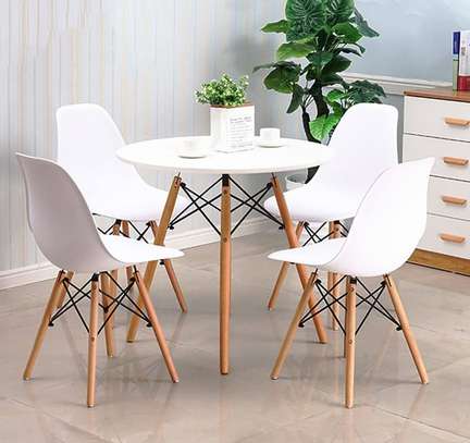 Dining Table : Round White Dining Table image 6