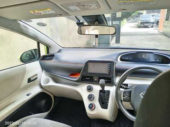 Toyota sienta avacado green 🍏 image 7