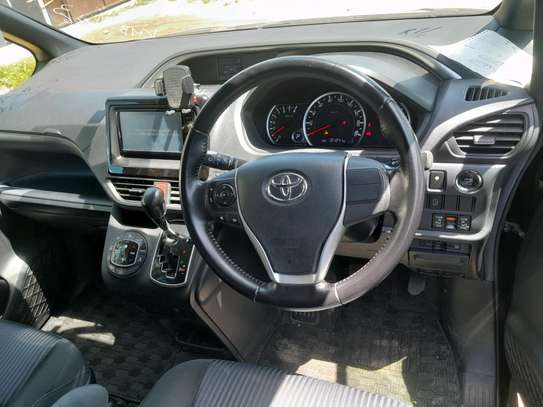 Toyota Voxy black Si 2016 2wd image 12