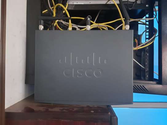 Cisco Router 881 (MPC8300) image 11