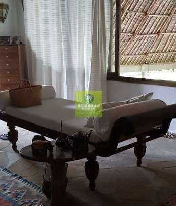 4 Bed Villa with En Suite in Diani image 1