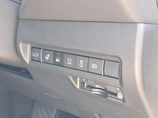 Toyota Harrier Premium sunroof 2021 hybrid image 7