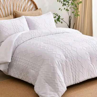 Luxury Tufted Comforter Bedding set image 9