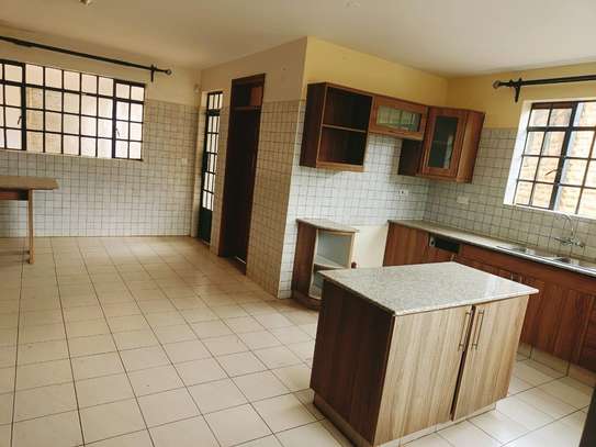 5 Bed House with En Suite at Nyari image 17