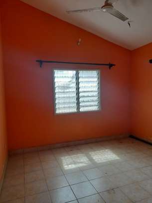 3 Bed House with En Suite in Bamburi image 11