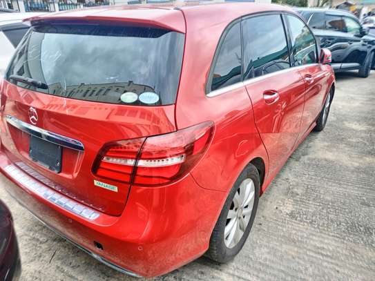 Mercedes Benz A180red image 9