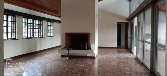 4 Bed House with En Suite in Thigiri image 10