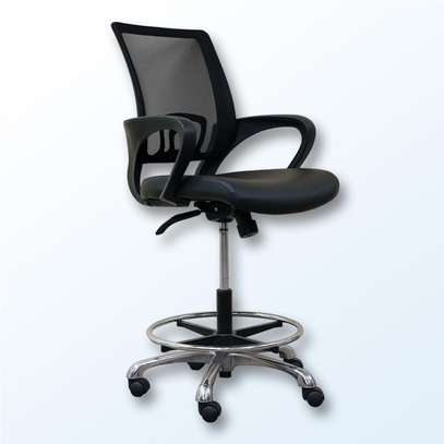 Office Chair: Ergonomic Receptionist Mesh Swivel Chair image 2