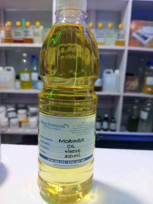 Moringa oil image 2