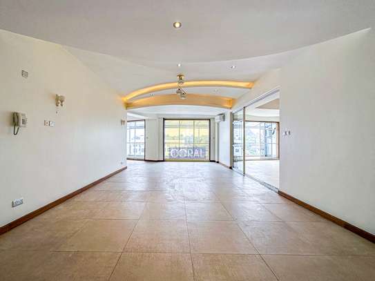 5 Bed Apartment  in Spring Valley image 7