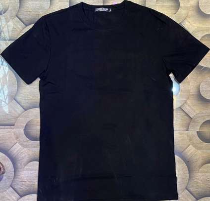 Quality Unisex Round Neck Plain T Shirts
M to 3xl
Ksh.899 image 3