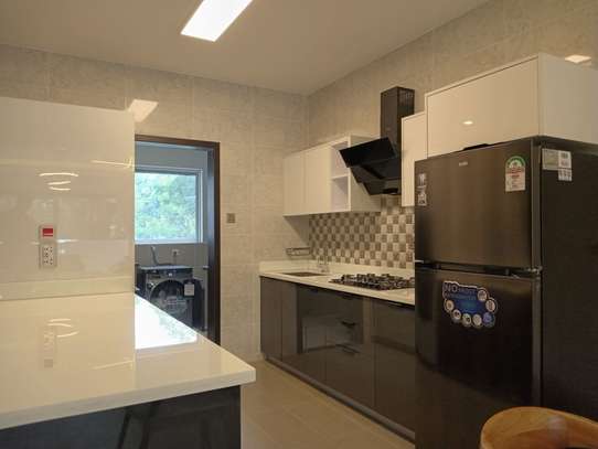 2 Bed Apartment with En Suite in Riverside image 1