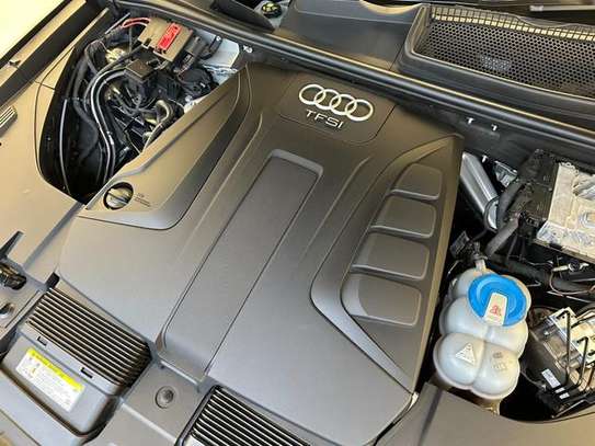 Japan Used Audi Q7, low mileage. image 11