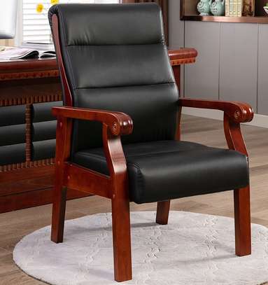 OFFICE CHAIR: Black Simplest Design  Office Chair image 1