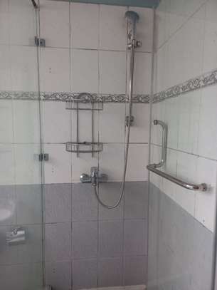 3 Bed Apartment with En Suite in Kileleshwa image 33