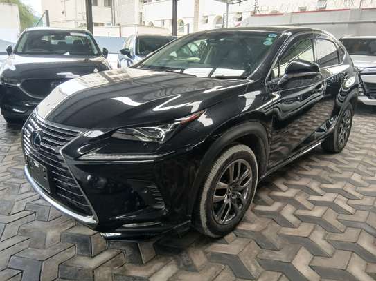 Lexus Nx200h Black image 4
