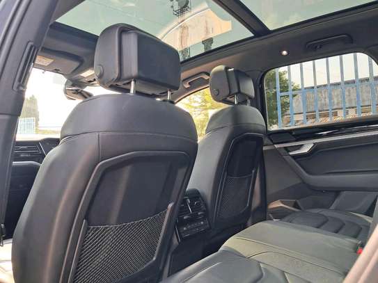 Volkswagen Touareg TDI 4MOTION 2021 image 4