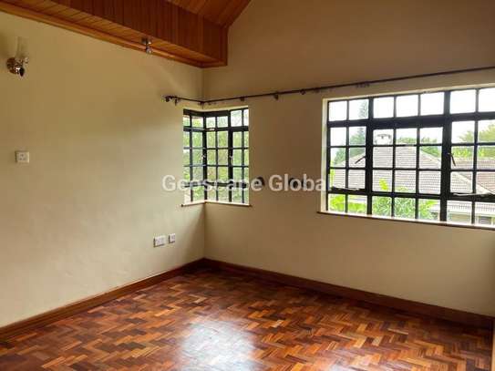 4 Bed House with En Suite at Rosslyn image 17