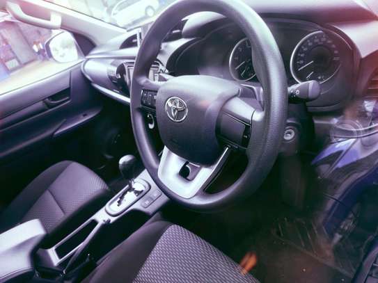 Toyota Hilux double cabin blue 2018 Diesel image 5
