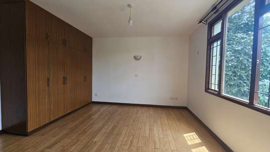 3 Bed Apartment with En Suite at Riverside image 32