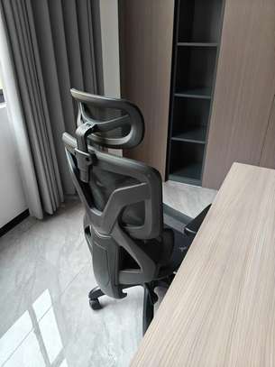 Ergonomic Mesh Office Chair – Adjustable Lumbar image 6