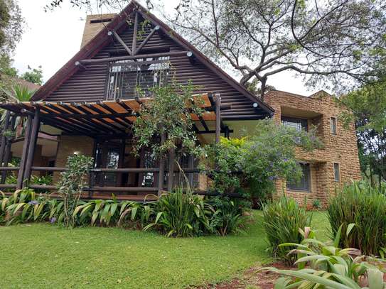 5 Bed House with En Suite at Lake View Road image 24