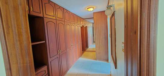 5 Bed House with En Suite at Gigiri Un Avenue image 1
