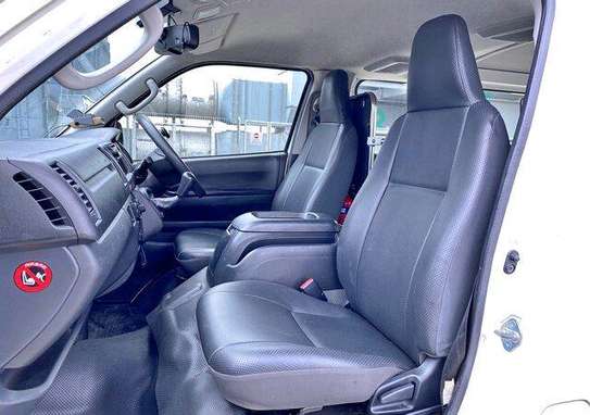 TOYOTA HIACE 2016 MODEL. image 1