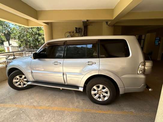 2010 Pajero Expat driven image 5