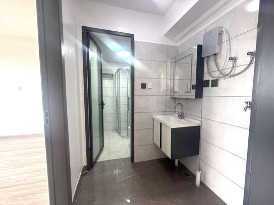 1 Bed Apartment with En Suite in Kileleshwa image 5
