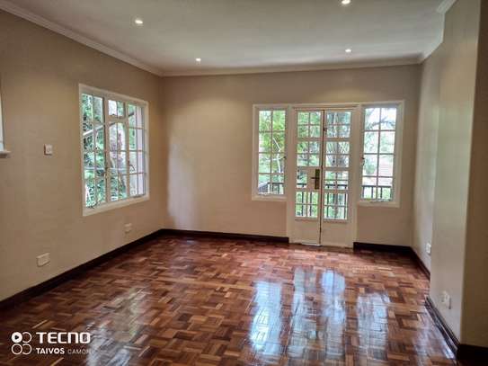 4 Bed House with En Suite at Gigiri image 4