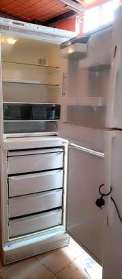 Hotpoint fridge image 1