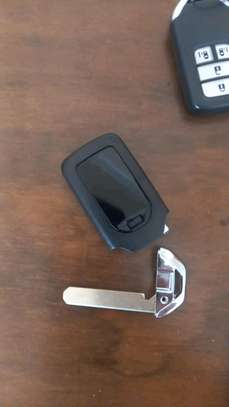 Mazda Demio key Duplication image 3