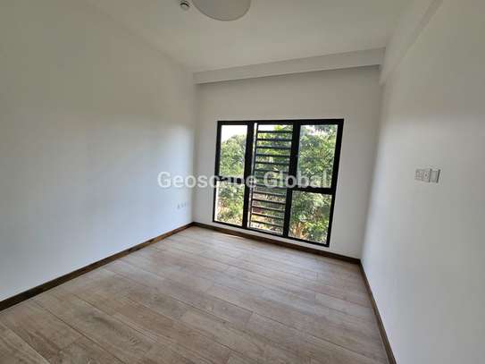 2 Bed Apartment with En Suite in Runda image 15