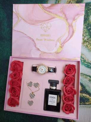 Moongrass Ladies Gift Set with Perfume image 2