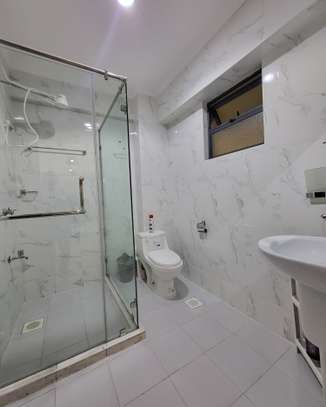 Serviced 1 Bed Apartment with Gym at School Lane image 16