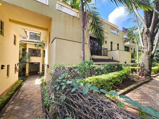 4 Bed Apartment with En Suite at Riverside Dr image 2