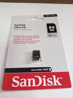 SanDisk USB Memory 64GB USB 3.1 Ultra Small Ultra Fit SDCZ43 image 2