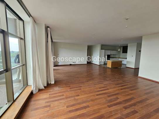 3 Bed Apartment with En Suite in General Mathenge image 12