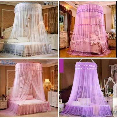 Quality round mosquito nets size 4*6, 5*6 and 6*6 image 1