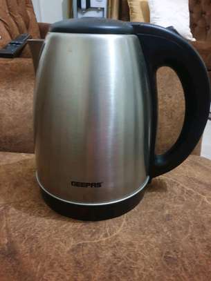 Electric kettle image 2