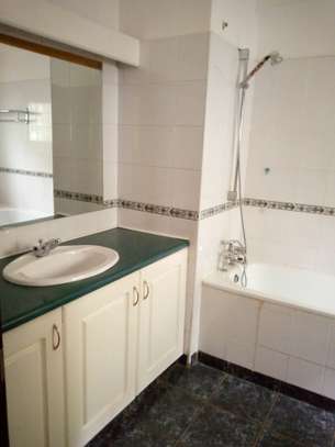 2 Bed Townhouse with En Suite at Kileleshwa image 5