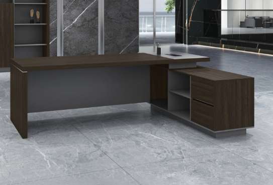 Executive Table: 1.8M L-Shaped Desk for Modern Workspaces image 1