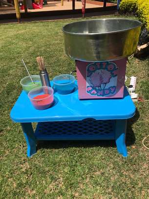 Cotton candy/candy floss machine for hire image 3